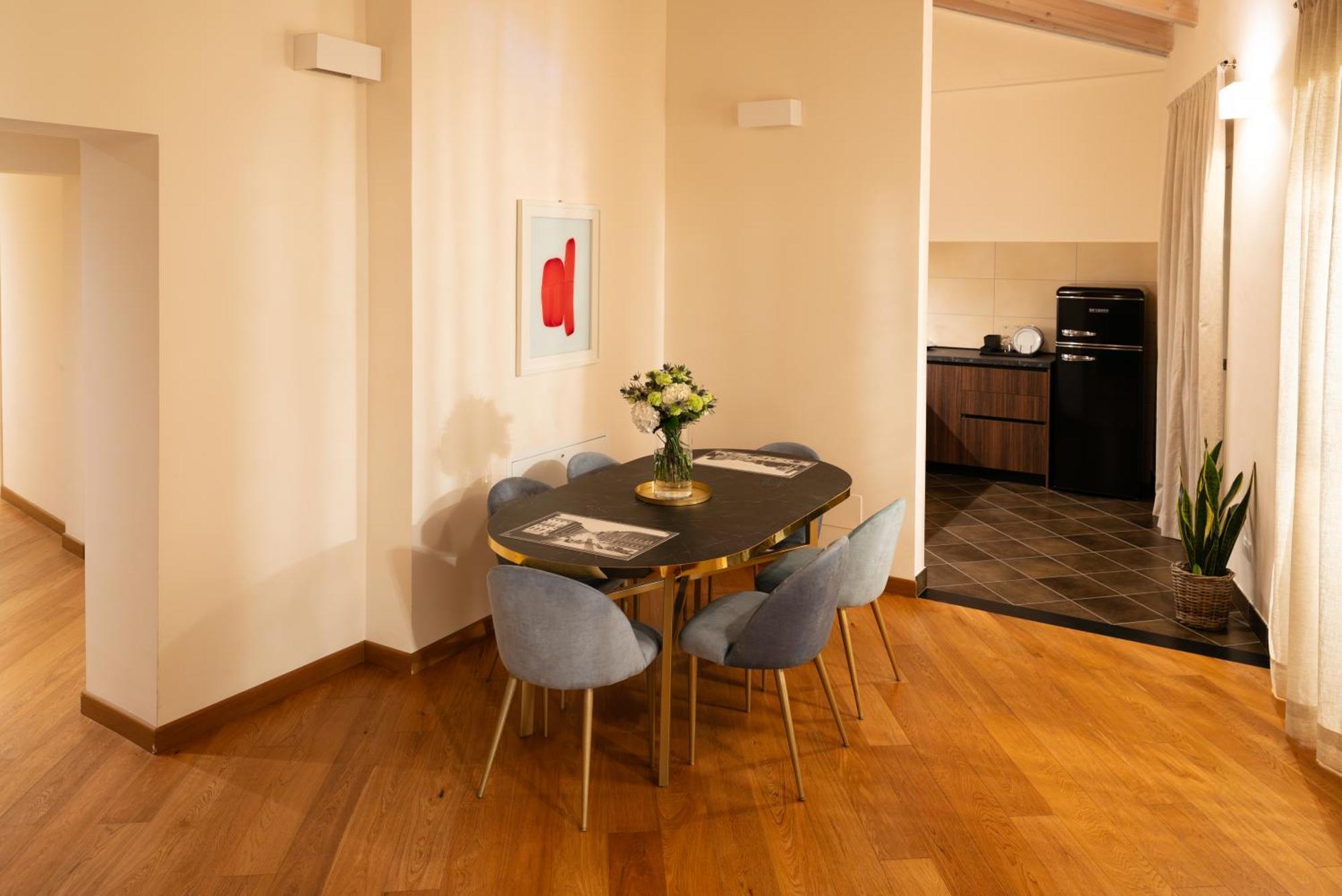 The Seven Residence Genoa Luaran gambar