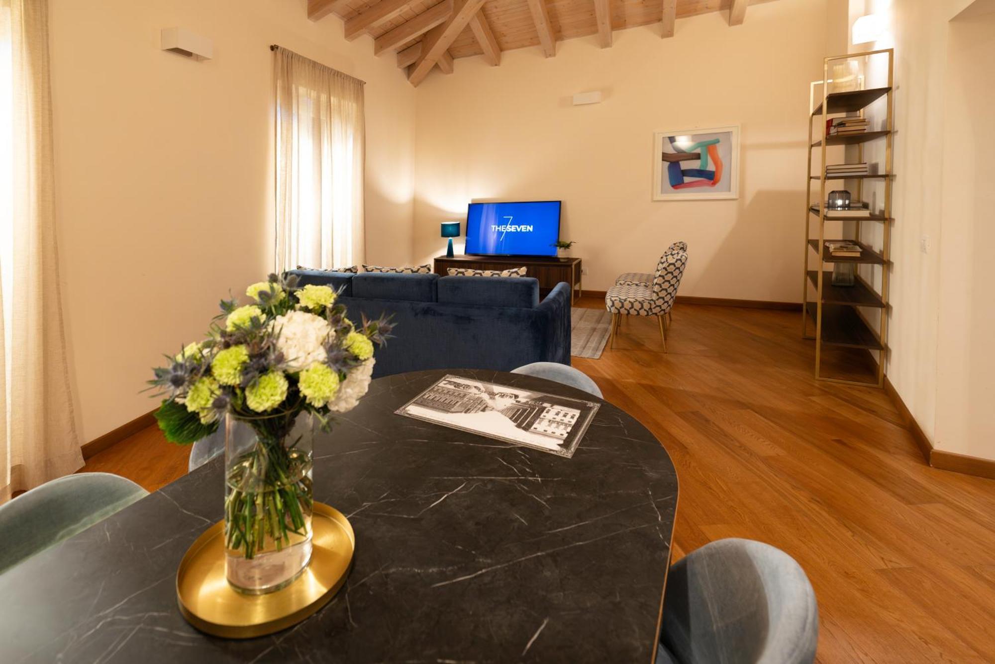 The Seven Residence Genoa Luaran gambar